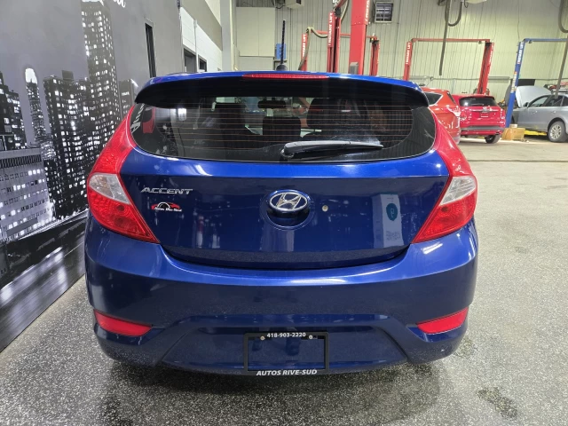 Hyundai Accent GLS TOIT TRÈS PROPRE BAS KILO 2017
