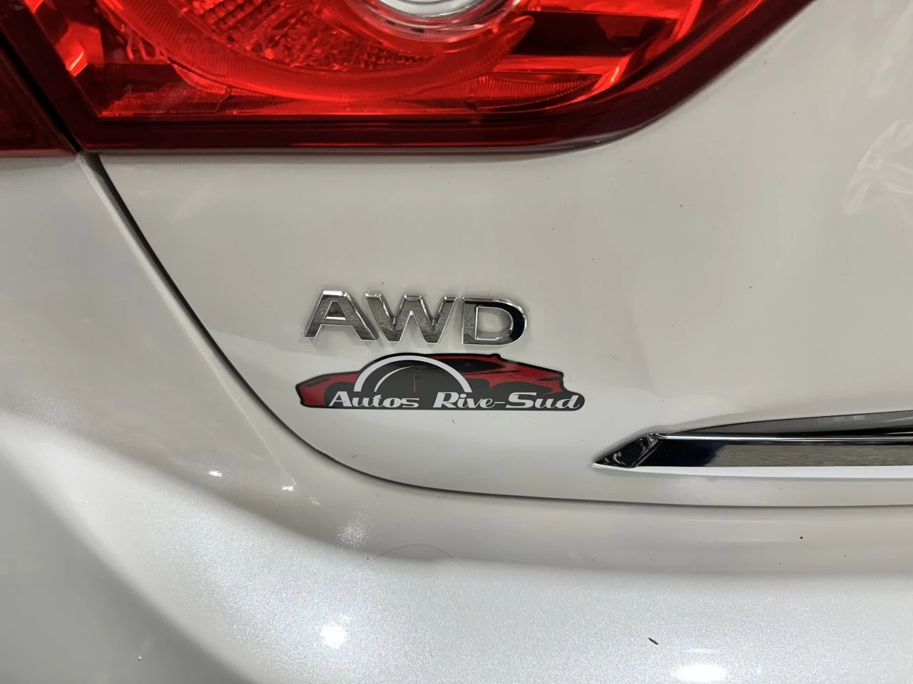 2017 INFINITI Q50 PREMIUM AWD 3.0t Image principale
