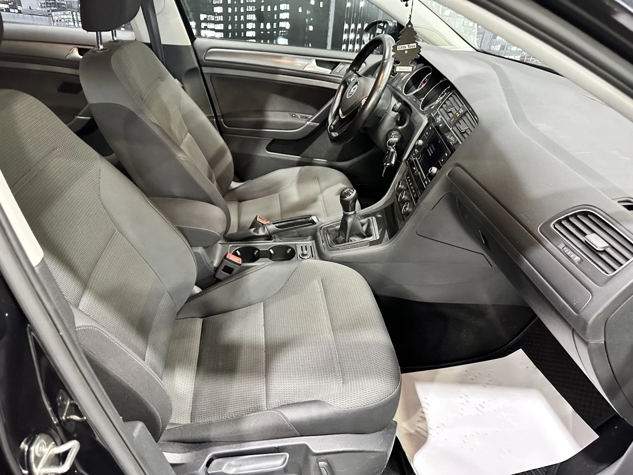 2018 Volkswagen Golf SportWagen Trendline S Image principale