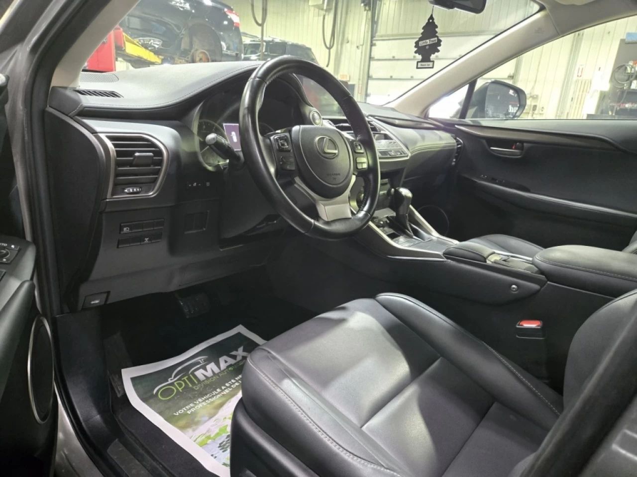 2021 Lexus NX 300 AWD BAS KILO FULL ÉQUIPÉ Main Image