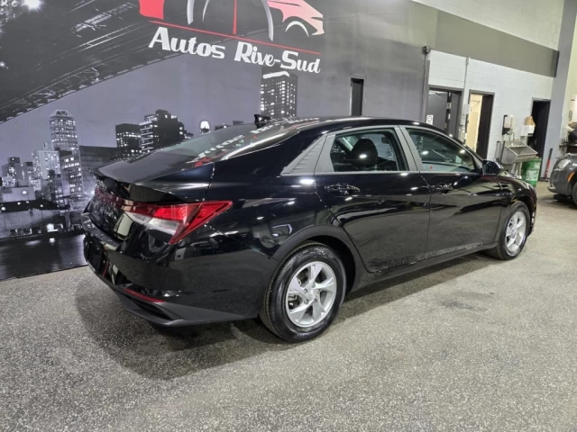 Hyundai Elantra Essential IVT 2023