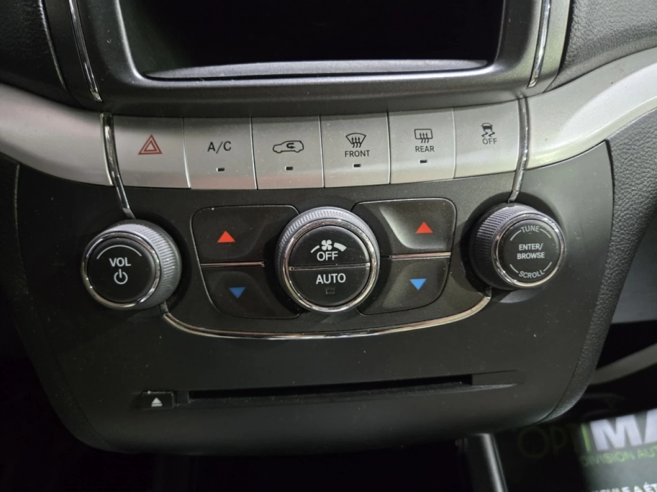 2011 Dodge Journey FWD 4dr SXT Main Image