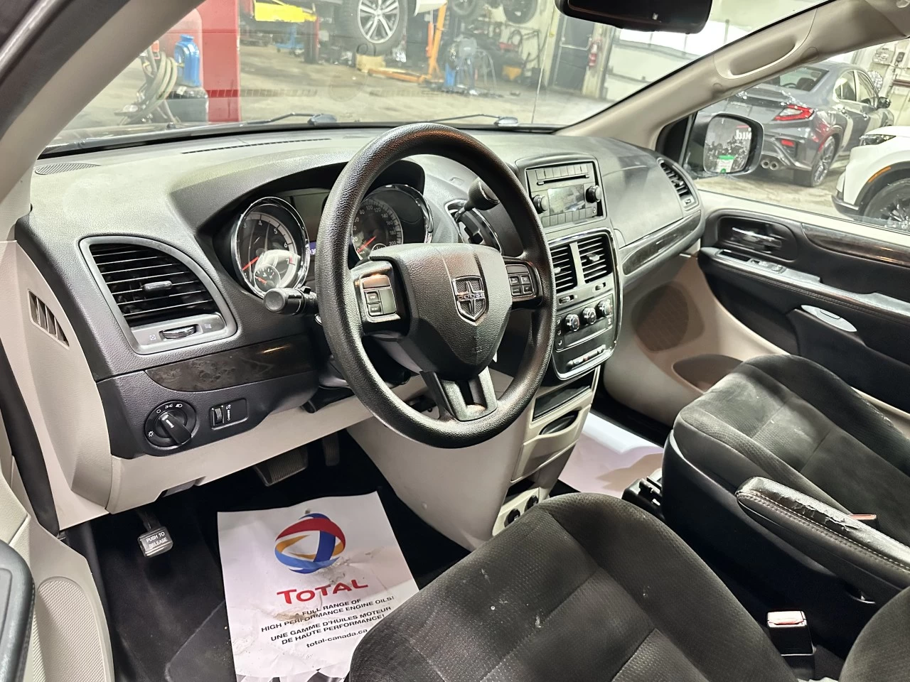 2019 Dodge Grand Caravan STOW N GO Main Image