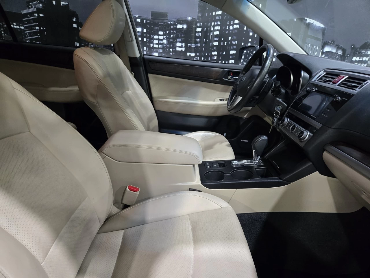 2017 Subaru Outback Limited TOIT CUIR Main Image