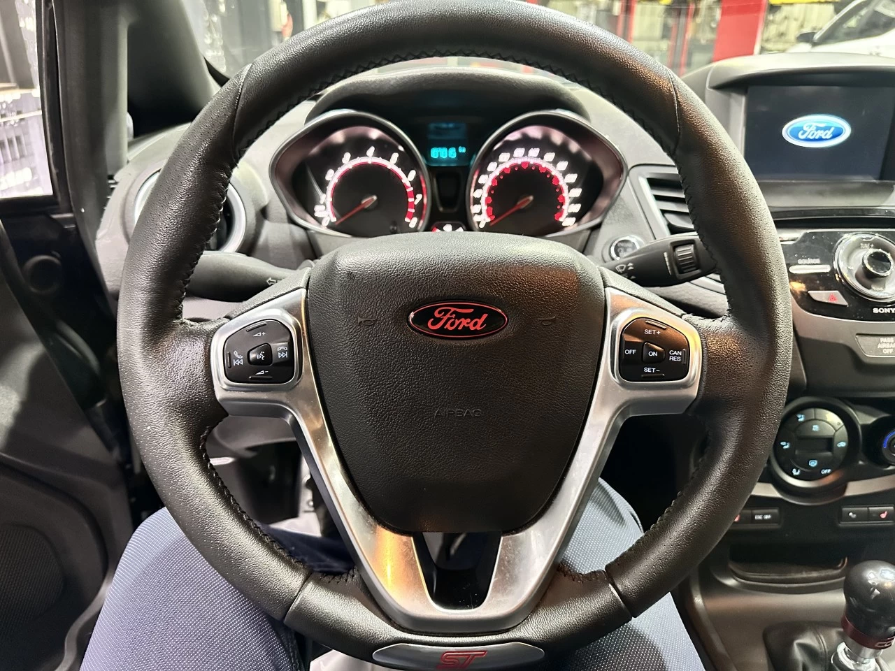 2016 Ford Fiesta ST TURBO SEULEMENT 107 800KM Main Image