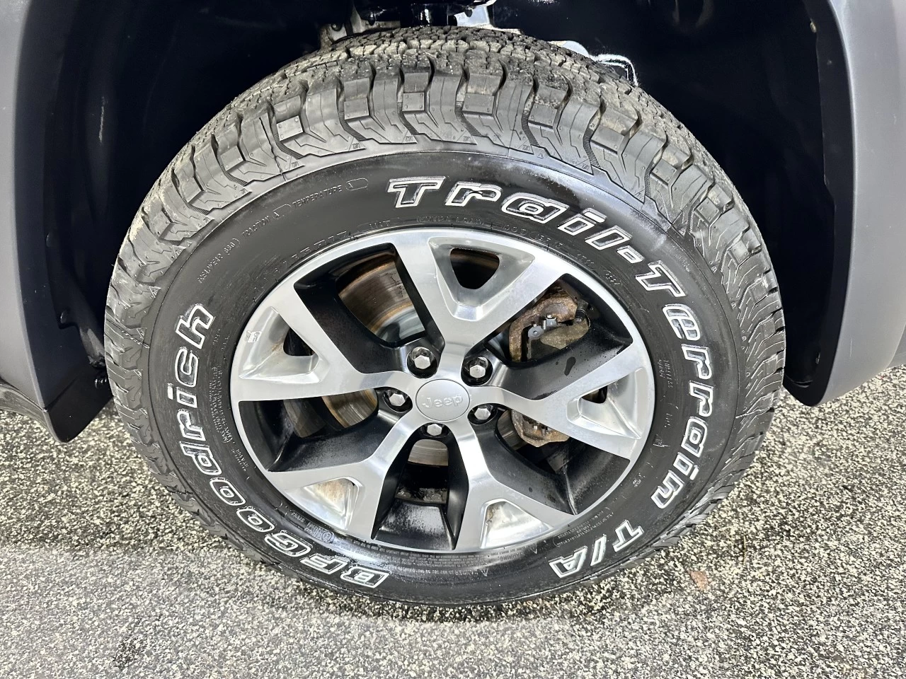 2018 Jeep Cherokee Trailhawk 4X4 Main Image