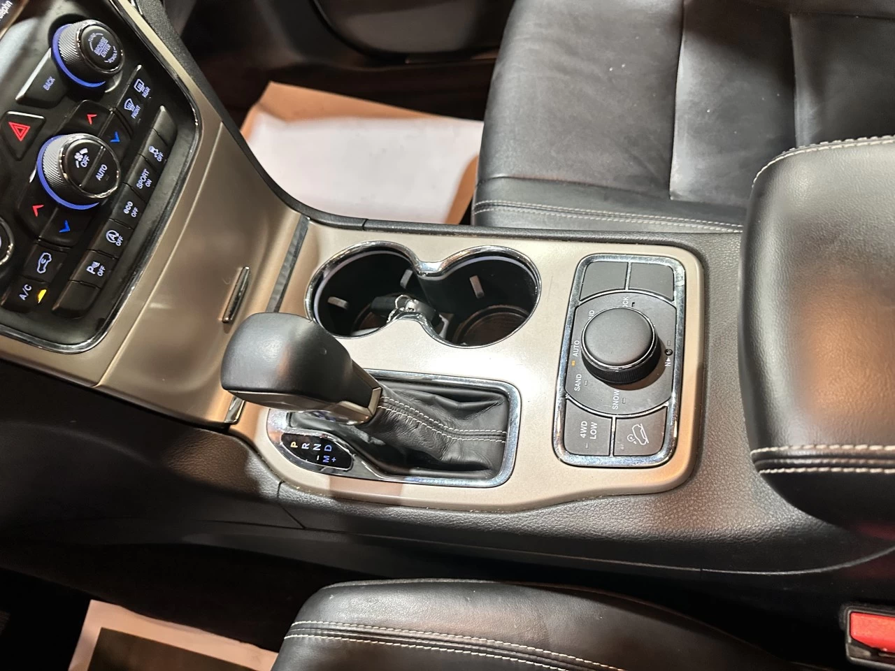 2017 Jeep Grand Cherokee LIMITED 4X4 CUIR VOLANT CHAUFF. Main Image