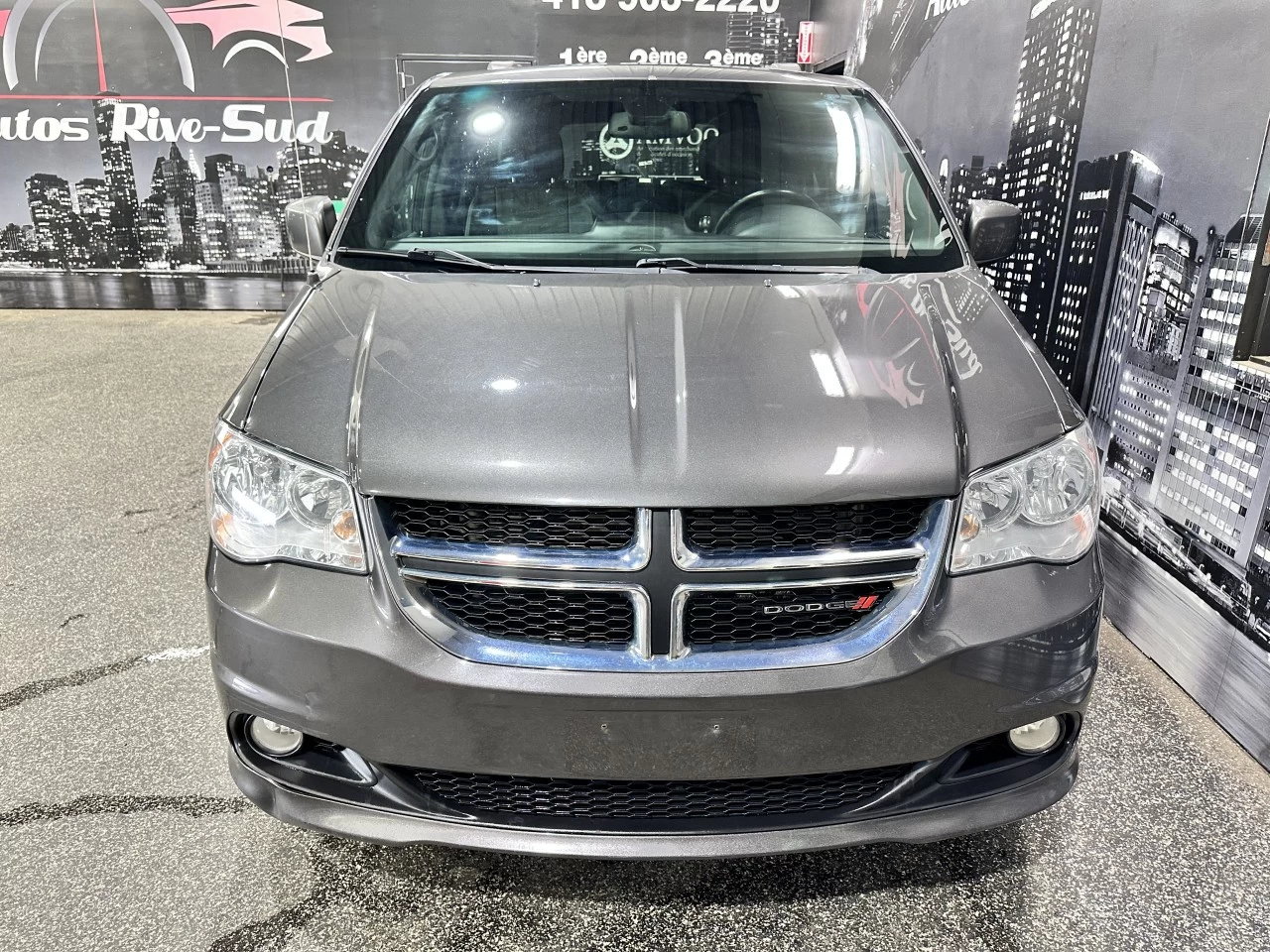 2020 Dodge Grand Caravan Premium Plus STOW N GO *DVD* Image principale