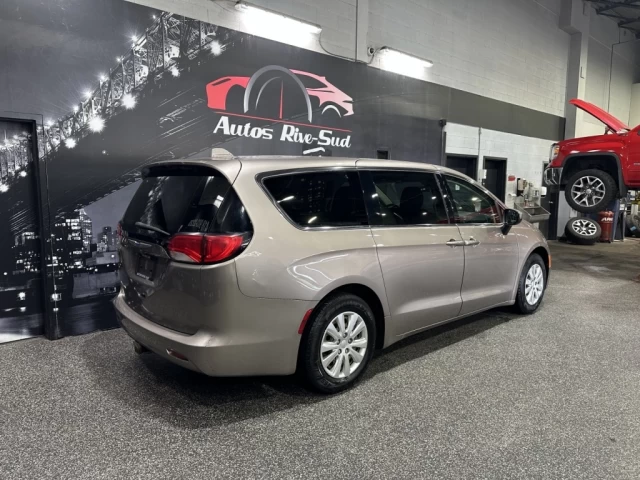 Chrysler Pacifica LX 7 PASSAGERS SEULEMENT 124 500KM 2018