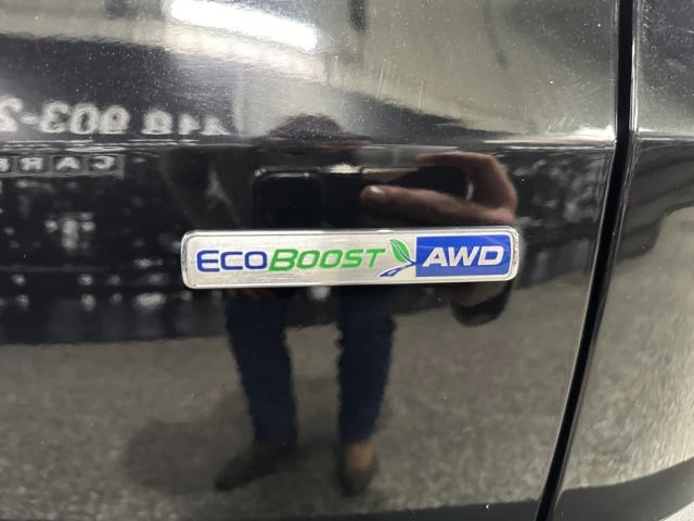 Ford Escape TITANIUM AWD ECOBOOST CUIR /TOIT SEULEMENT 52 000K 2020
