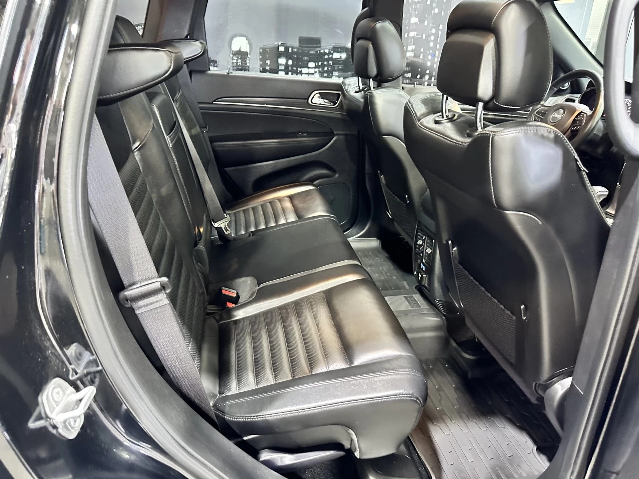 2022 Jeep Grand Cherokee Limited X 4X4 TOIT PANO Image principale