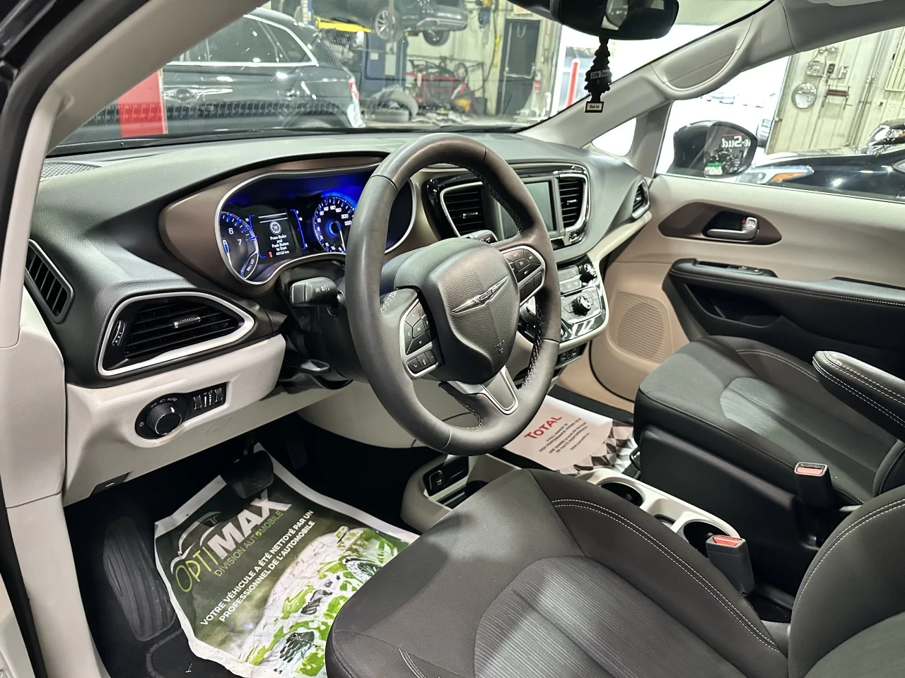 2024 Chrysler Grand Caravan SXT STOW N GO Image principale