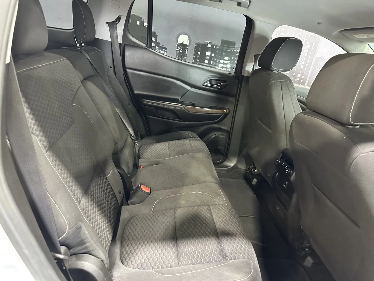 2019 GMC Acadia SLE 4X4 V6 Main Image
