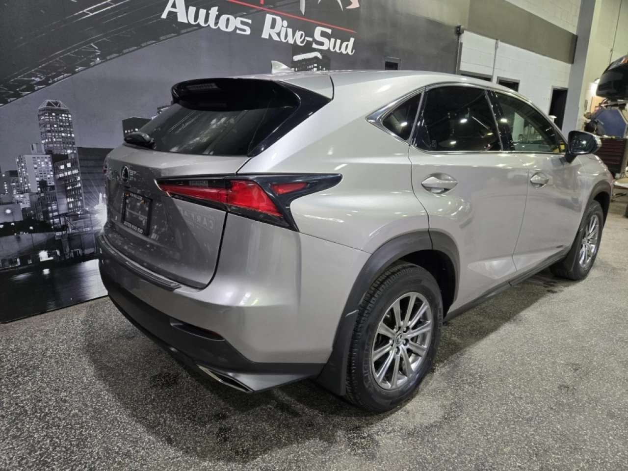 2021 Lexus NX 300 AWD BAS KILO FULL ÉQUIPÉ Main Image