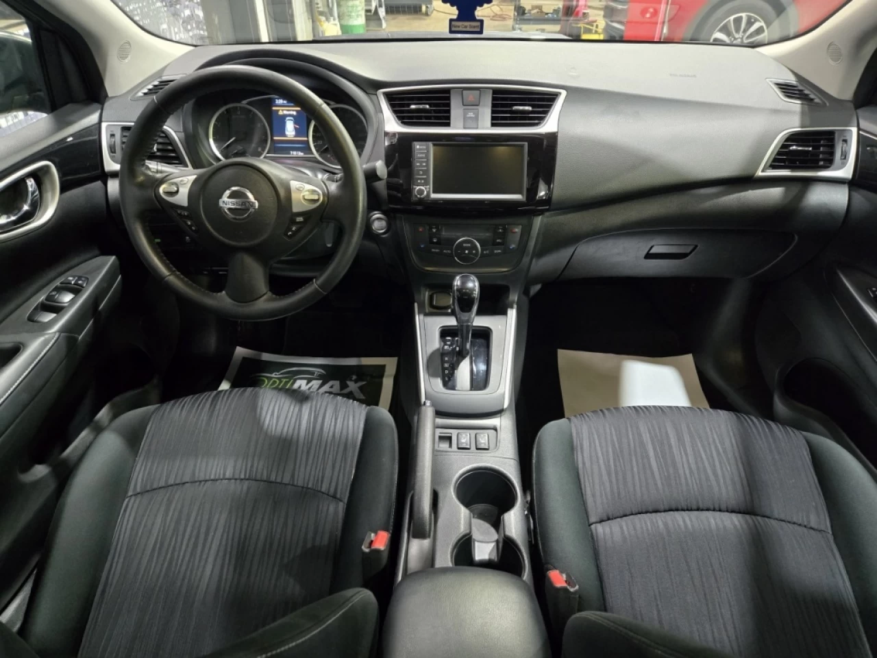 2019 Nissan Sentra SV AUTOMATIQUE *TOIT* Image principale