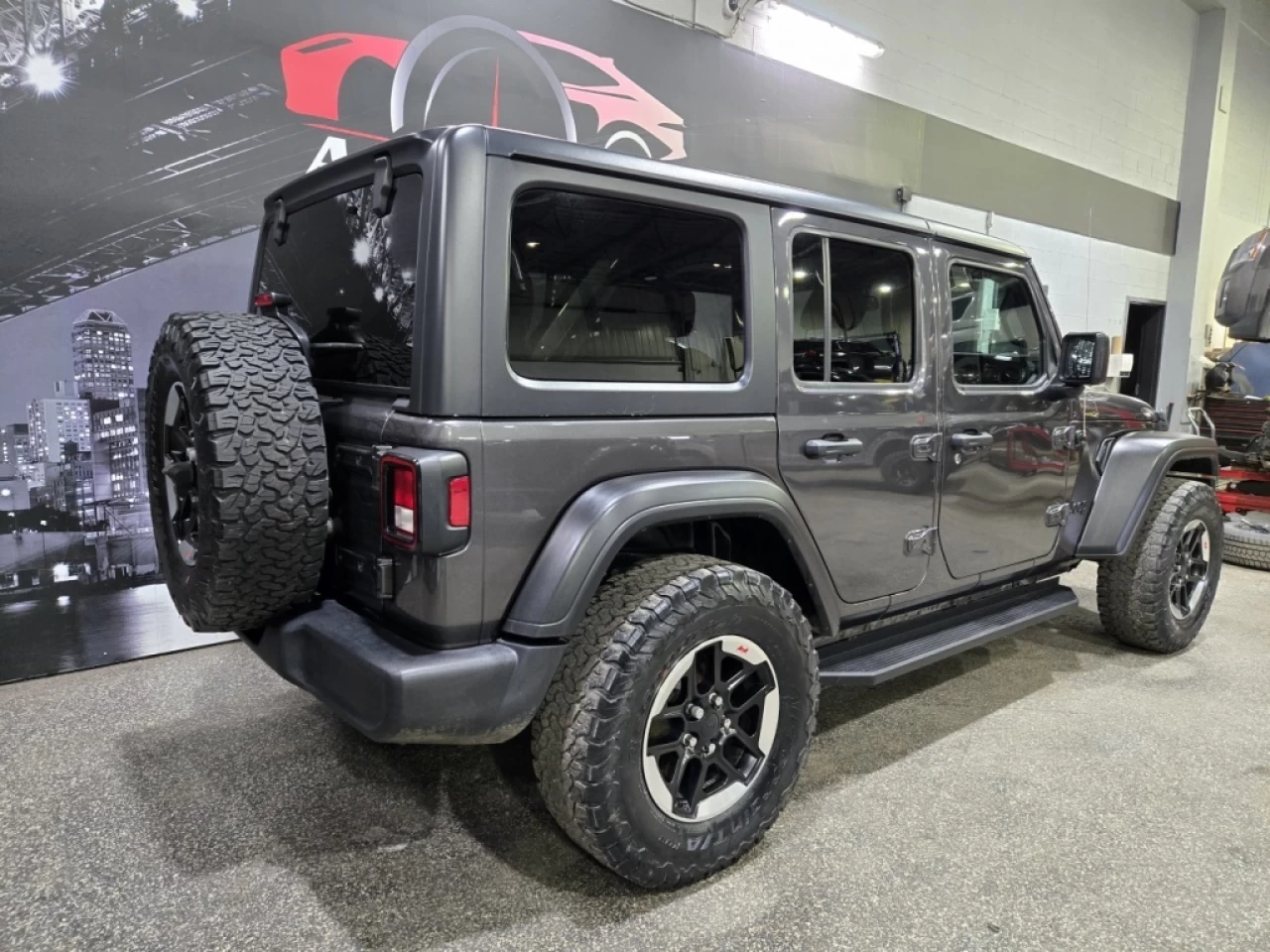 2019 Jeep WRANGLER UNLIMITED SPORT V6 4X4 AUTOMATIQUE Image principale