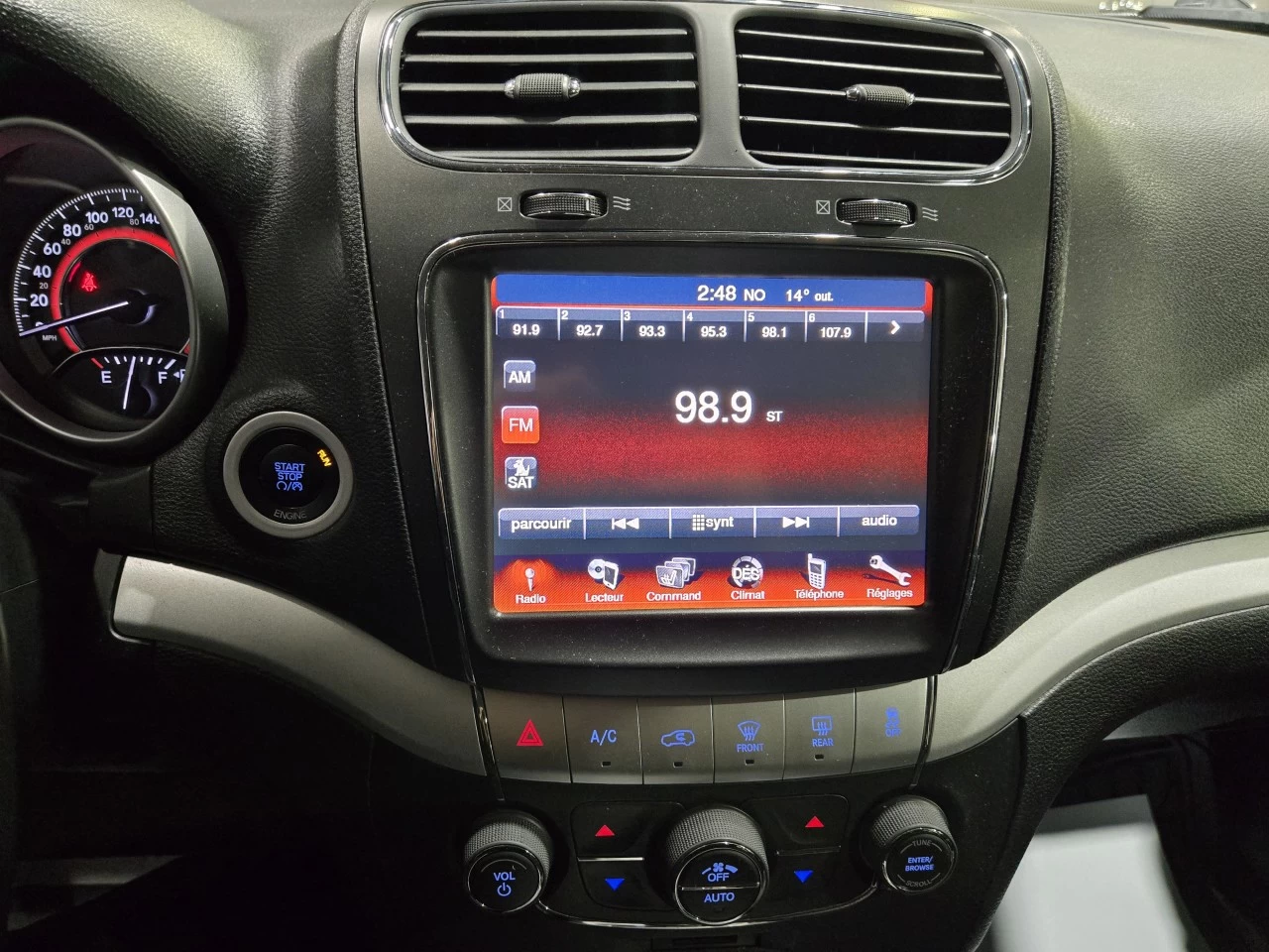 2013 Dodge Journey CREW TRÈS PROPRE Main Image