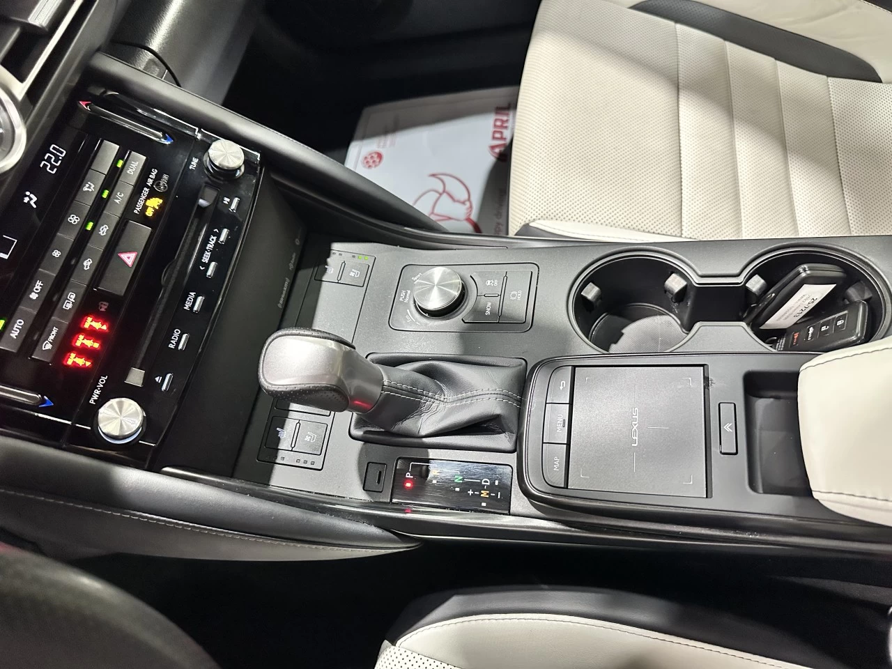 2022 Lexus IS IS 300 F SPORT Image principale