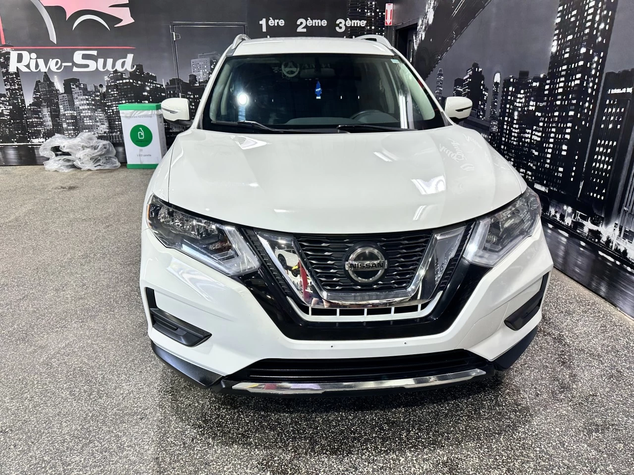 2020 Nissan Rogue SE AWD Main Image