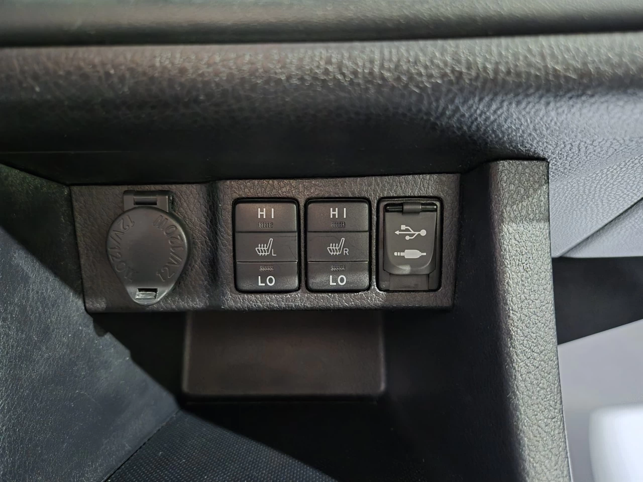 2018 Toyota Corolla LE AUTOMATIQUE A/C Image principale