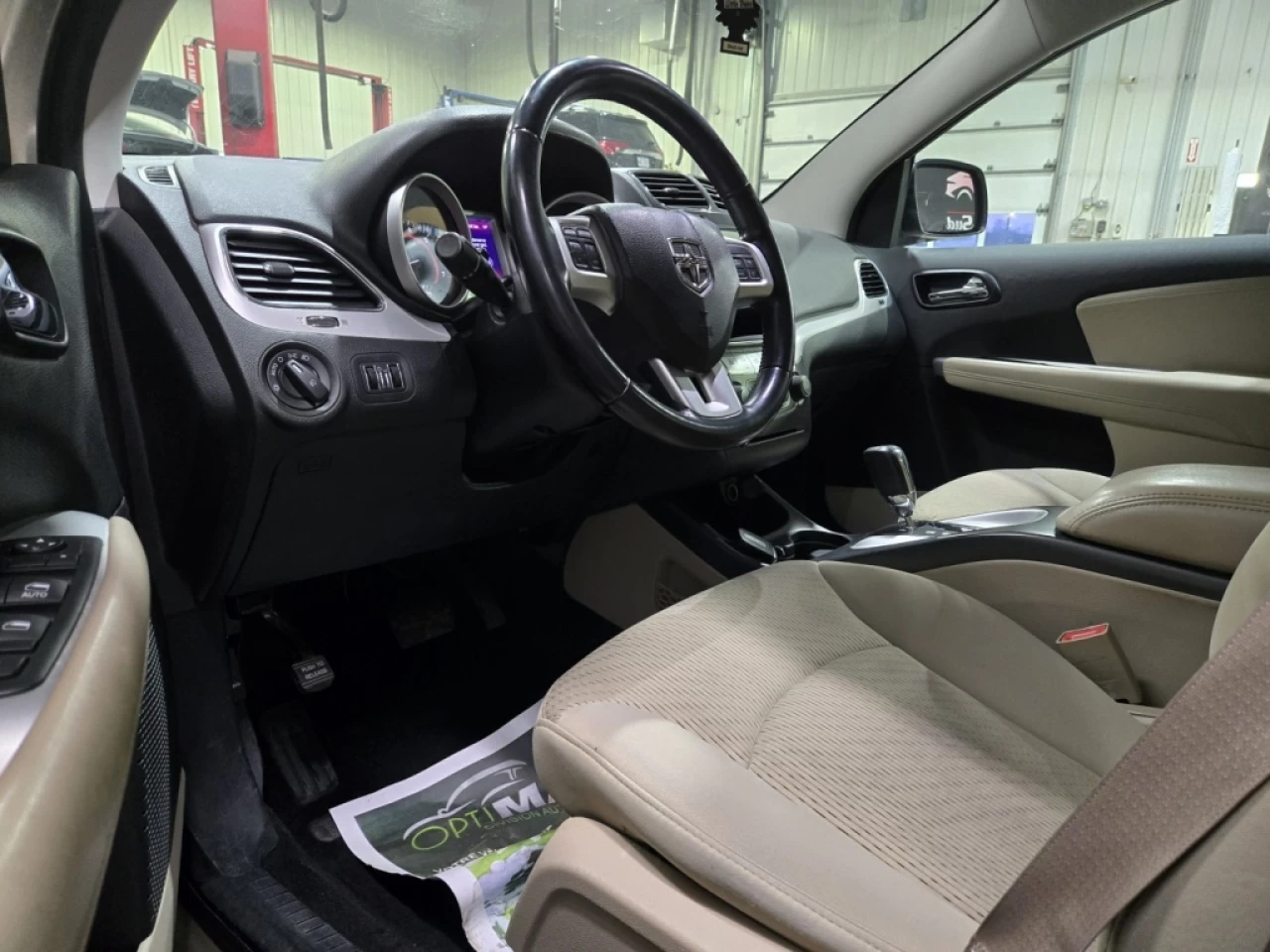 2011 Dodge Journey FWD 4dr SXT Main Image