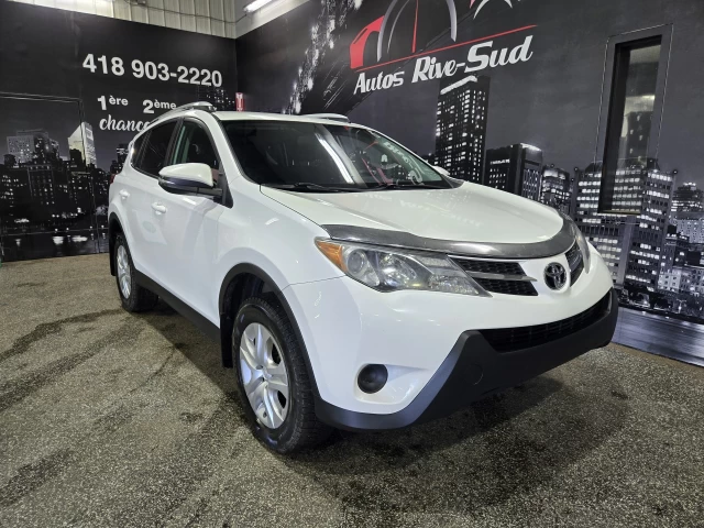 Toyota RAV4 LE AWD TRÈS PROPRE 2015
