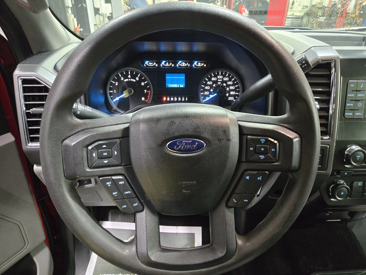 2016 Ford F-150 XLT *SUPERCREW* Main Image