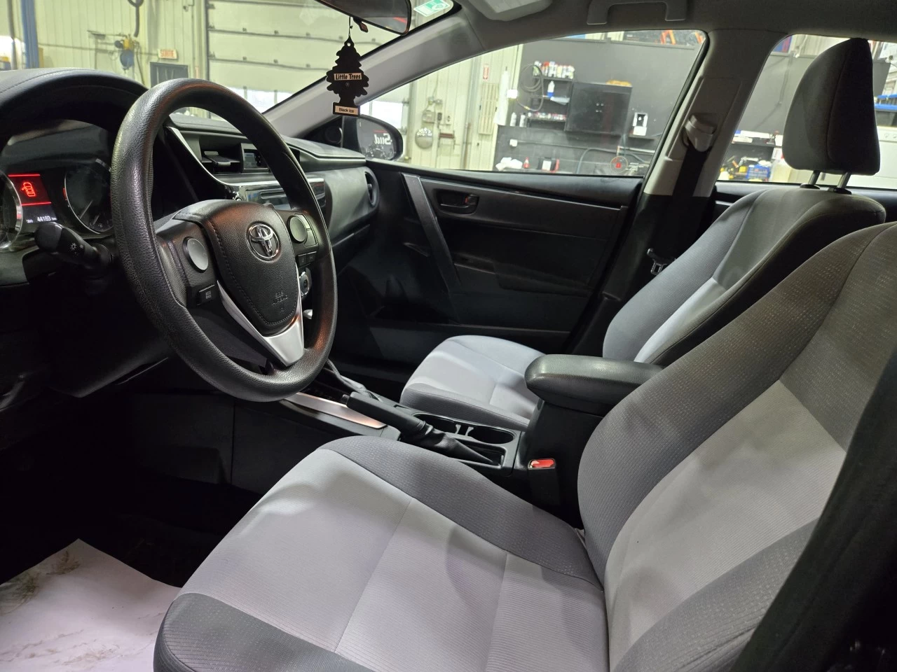 2018 Toyota Corolla AUTOMATIQUE BAS KILO Main Image