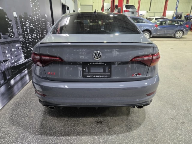 Volkswagen Jetta GLI DSG 2021