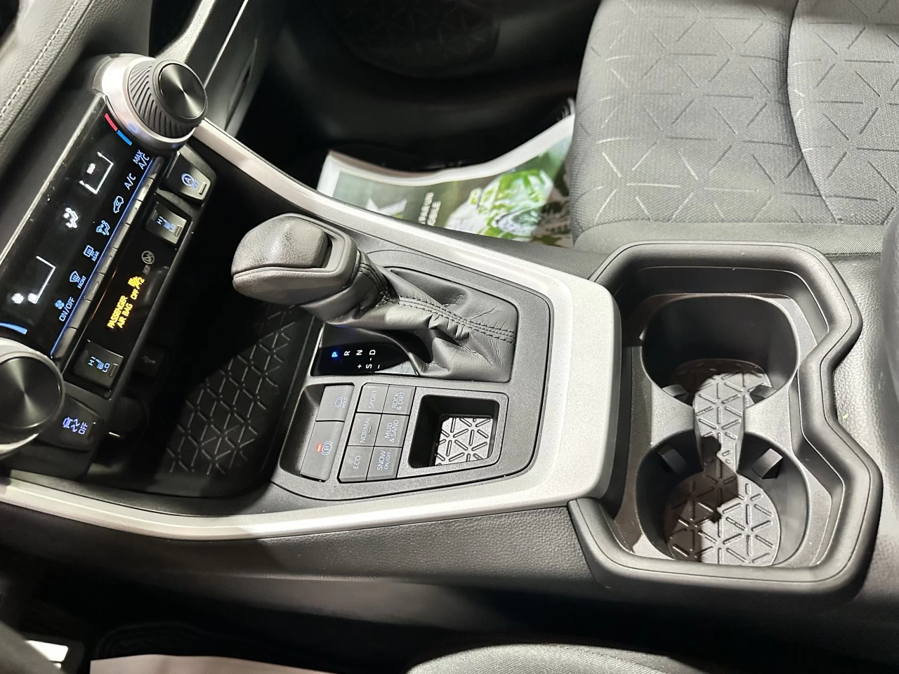 2021 Toyota RAV4 LE AWD Main Image