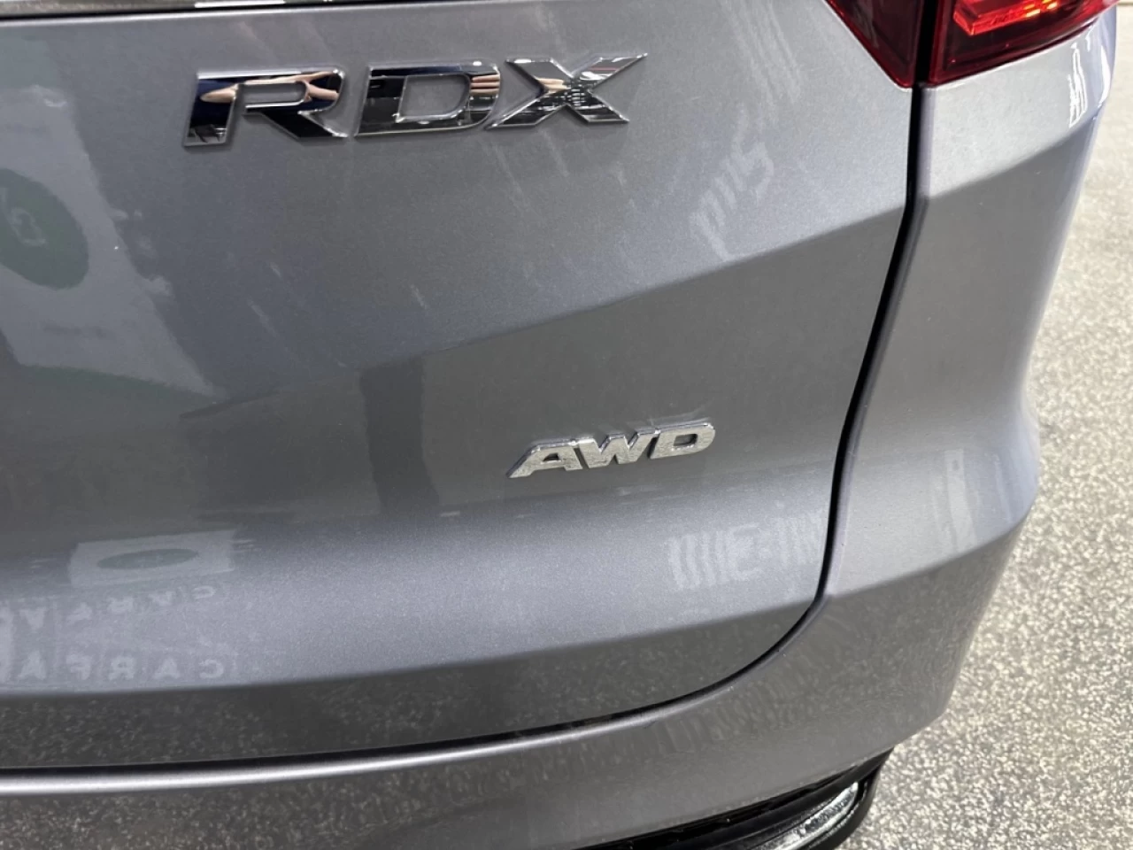2016 Acura RDX TECH AWD FULL CUIR TOIT SEULEMENT 111 6000KM Main Image