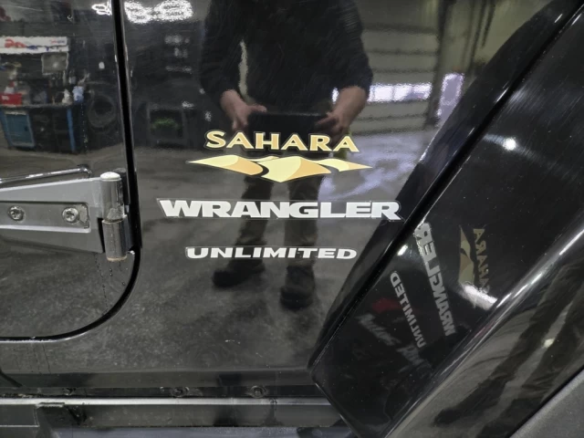 Jeep WRANGLER UNLIMITED 4WD 4dr Sahara 2015