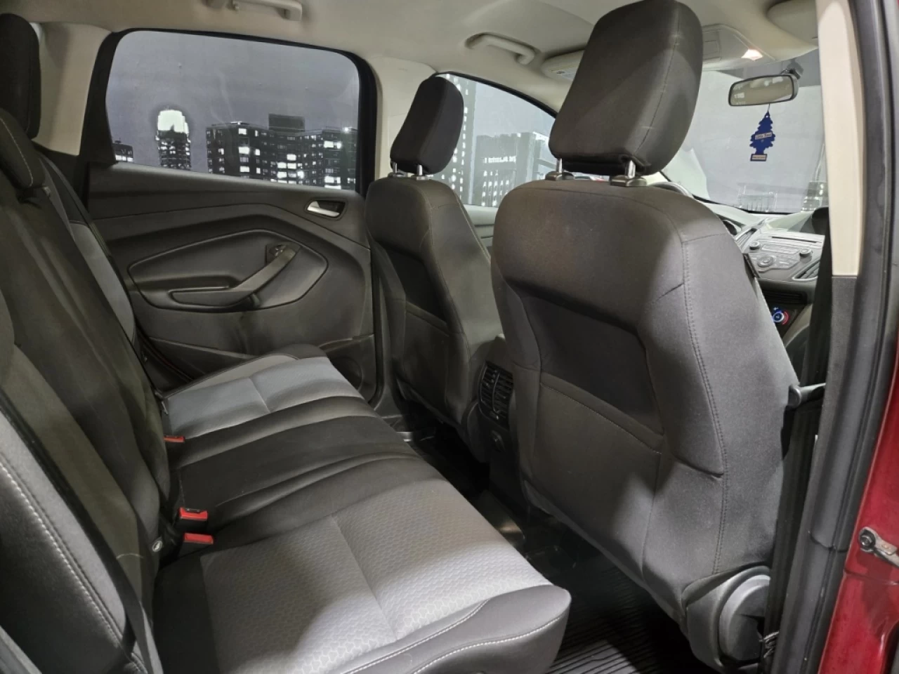 2018 Ford Escape SE 4WD Image principale