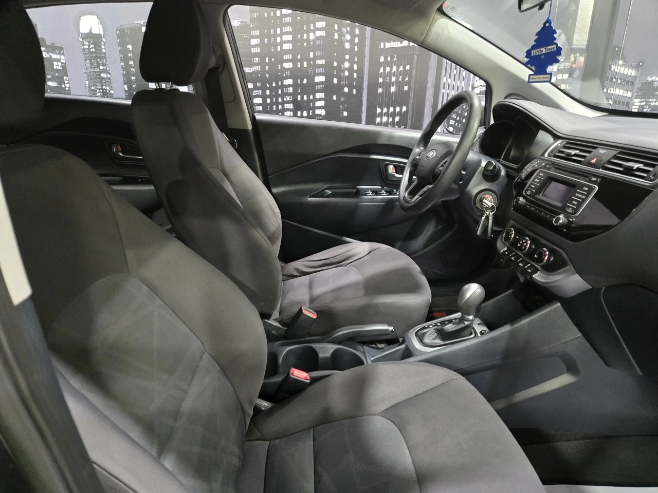 2016 Kia Rio LX AUTOMATIQUE A/C BAS KILO Main Image