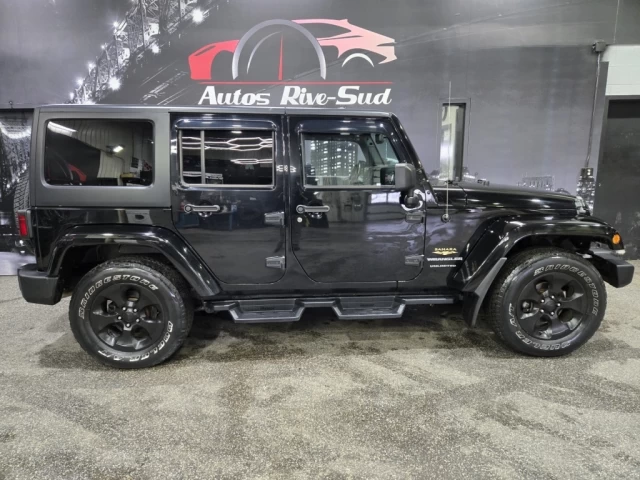 Jeep WRANGLER UNLIMITED 4WD 4dr Sahara 2015