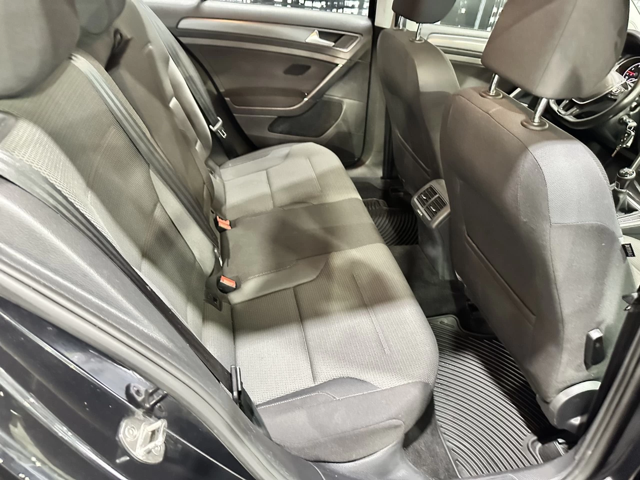 2018 Volkswagen Golf SportWagen Trendline S Image principale