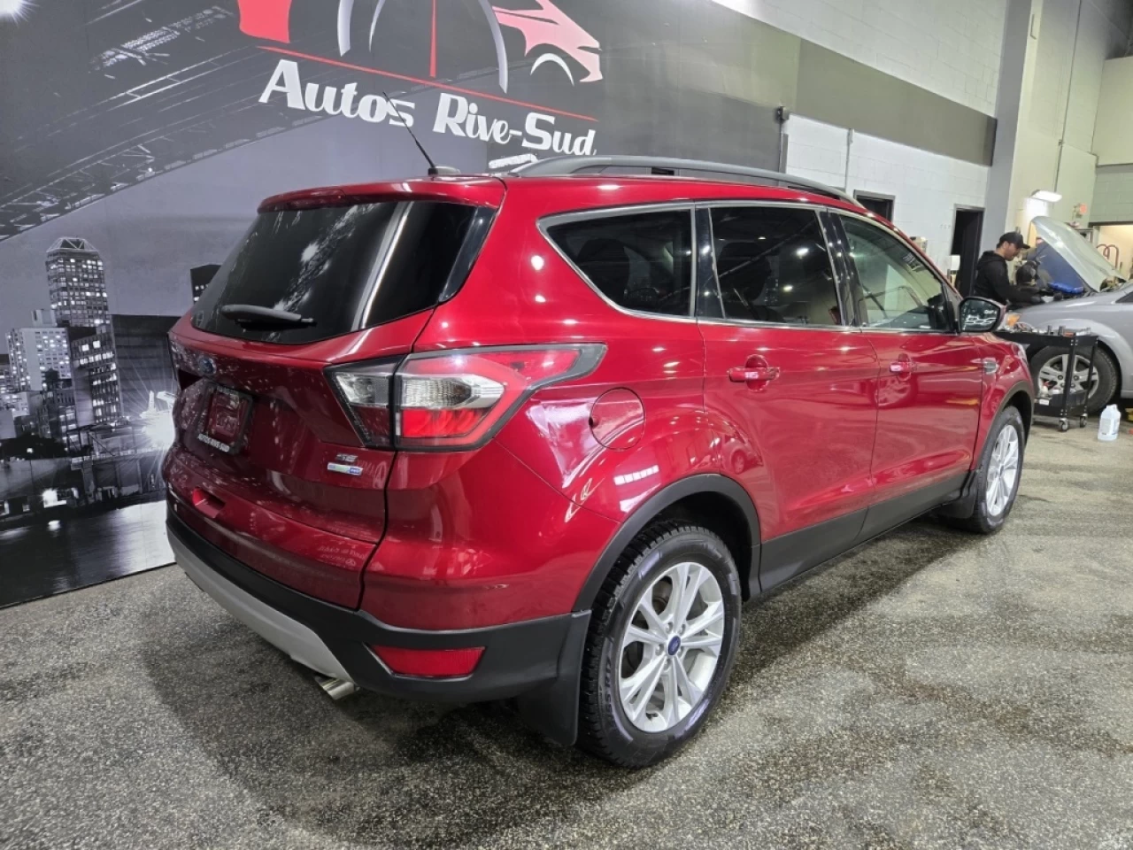 2018 Ford Escape SE 4WD Image principale