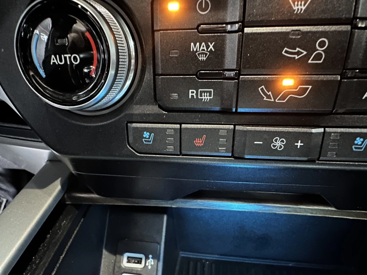 2019 Ford F-150 LARIAT 4X4 CREW FULL CUIR NAV Main Image