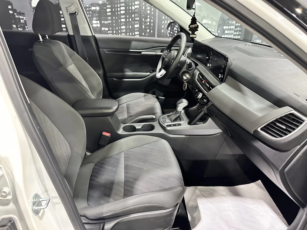 2024 Kia Seltos LX Impeccable Main Image