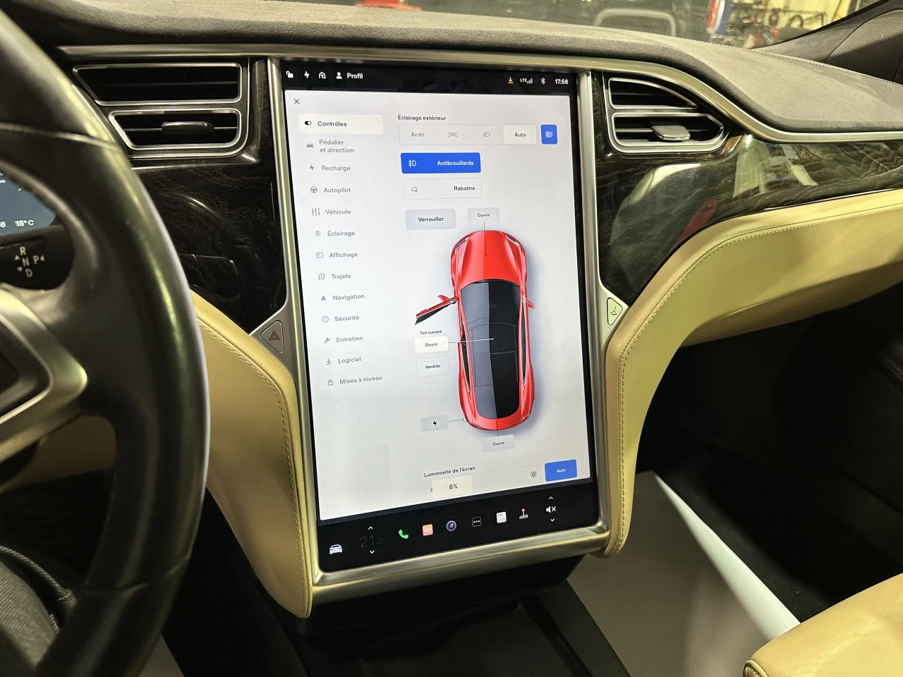 2016 Tesla S 70D AWD BAS KILO Image principale