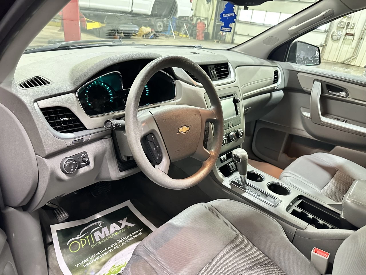 2016 Chevrolet Traverse LS *AWD* Main Image