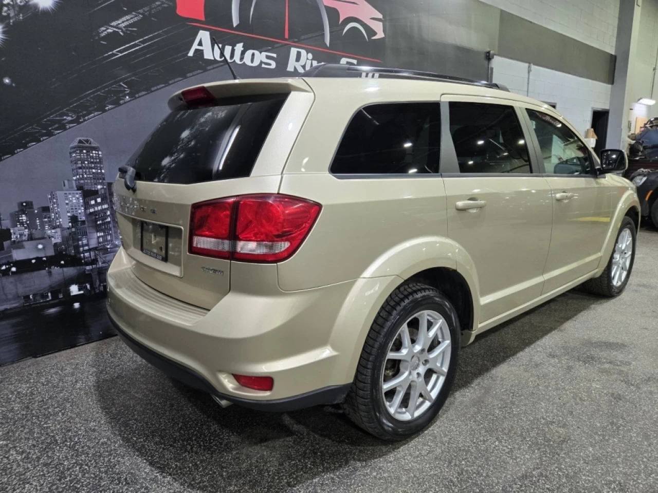 2011 Dodge Journey FWD 4dr SXT Main Image