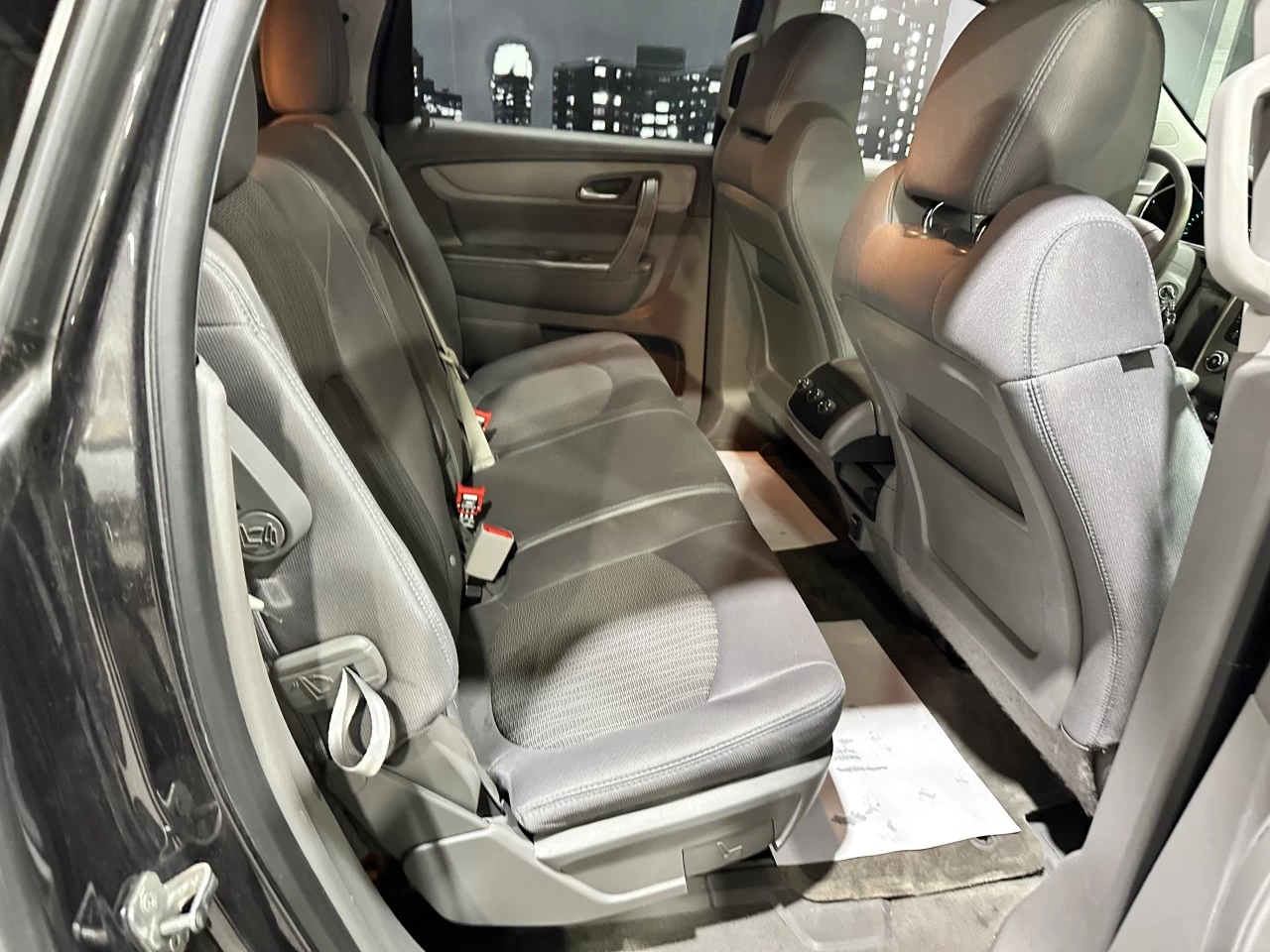 2016 Chevrolet Traverse LS *AWD* Main Image