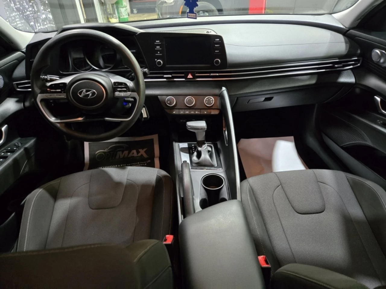 2023 Hyundai Elantra Essential IVT Main Image