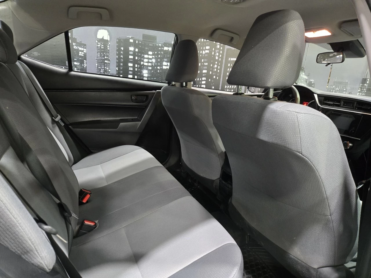 2018 Toyota Corolla AUTOMATIQUE BAS KILO Main Image