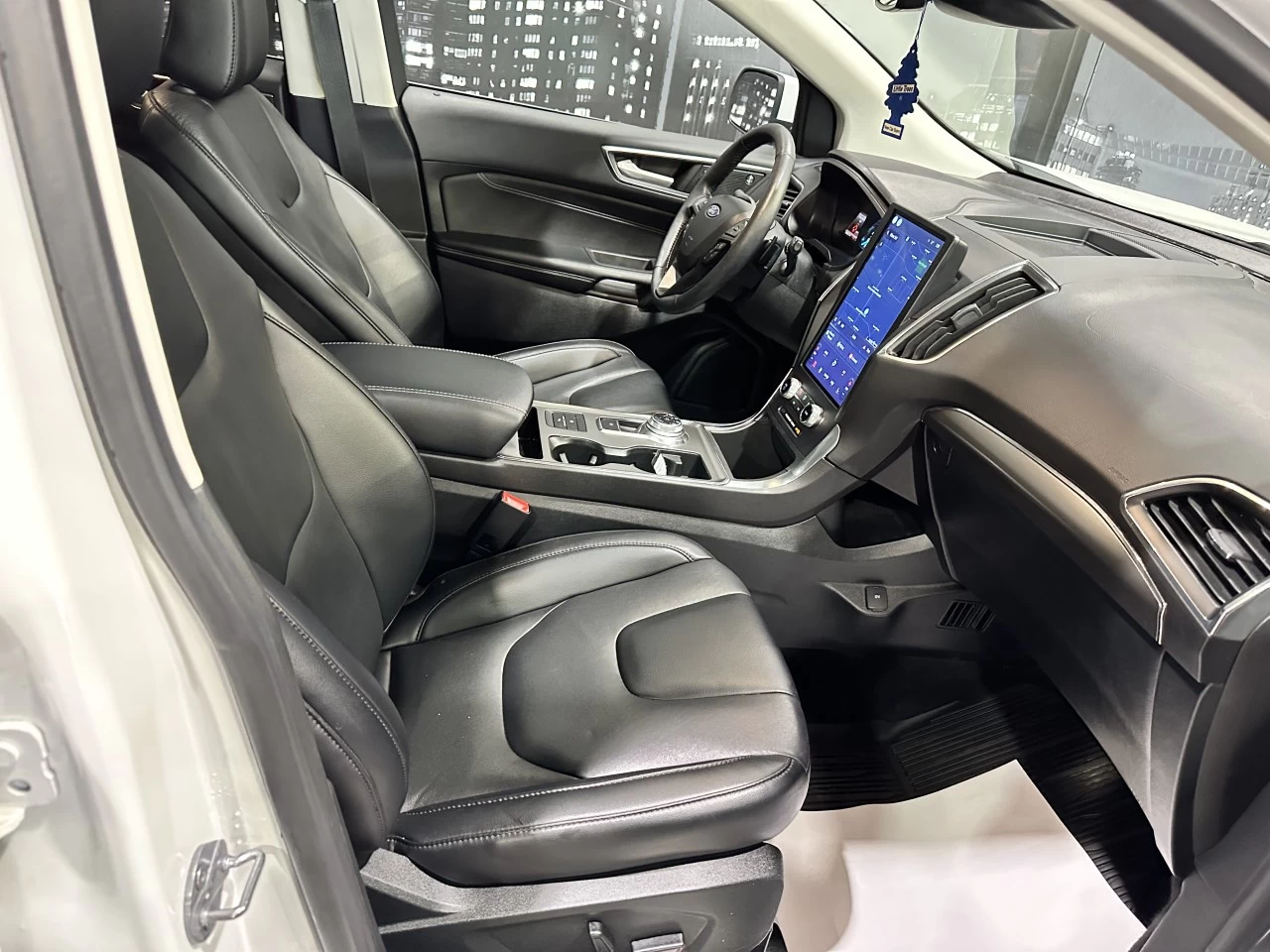 2022 Ford Edge TITANIUM AWD TOIT Main Image