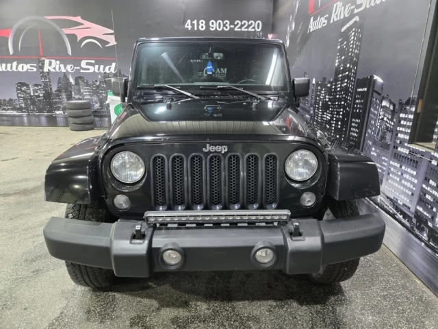 Jeep WRANGLER UNLIMITED 4WD 4dr Sahara 2015