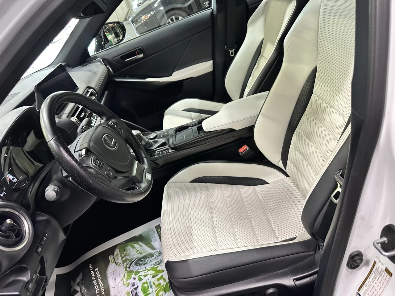 2022 Lexus IS IS 300 F SPORT Image principale