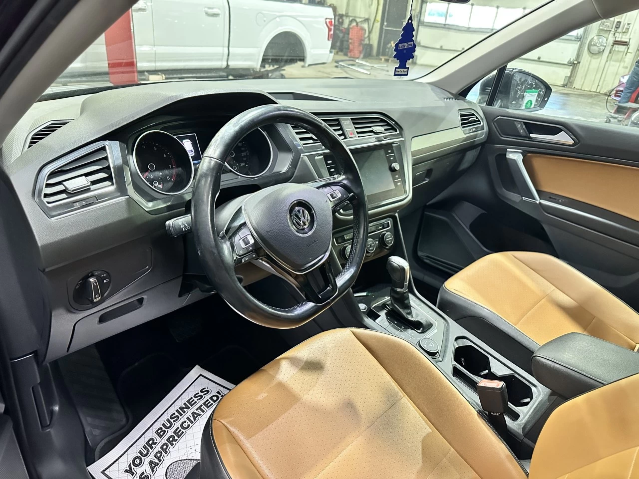 2018 Volkswagen Tiguan Comfortline AWD TOIT CUIR Image principale