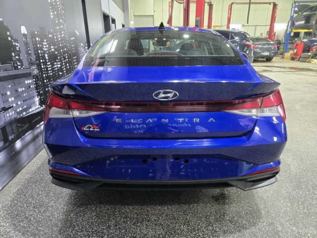 Hyundai Elantra Preferred IVT w-Sun & Tech Package 2021